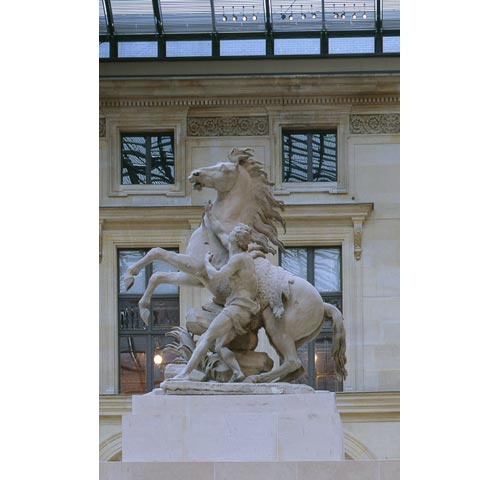 Restauration of the Cour du Louvre in the parisian museum, photo Paul Maurer