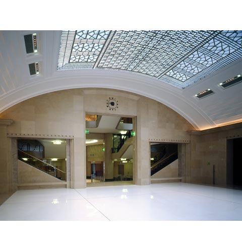 Restauration of Haussmanian headquaters of Credit Lyonnais bank, photo Paul Maurer