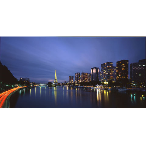 Night view of Beaugrenelle in Paris's 15th arrondissement overlooking river Seine, photo Paul Maurer